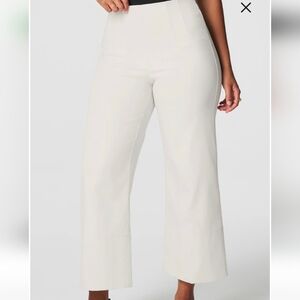SPANX Wide Leg Crop Pull On Pants With Pleated Waist In Parchment